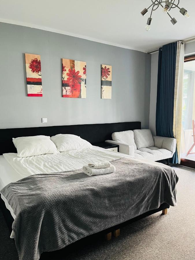 Airport Comfy Guest Home Warszawa Eksteriør bilde