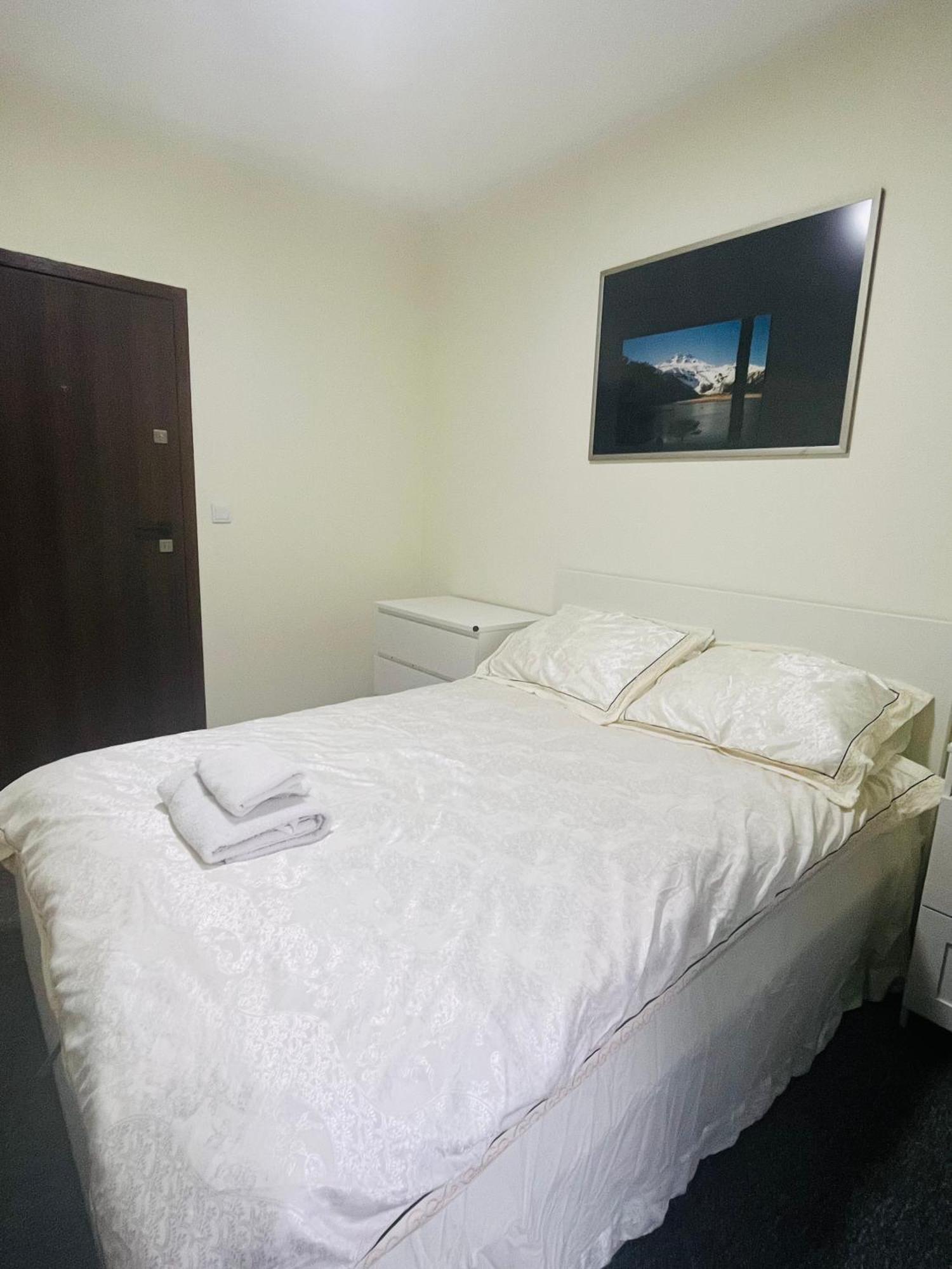 Airport Comfy Guest Home Warszawa Eksteriør bilde
