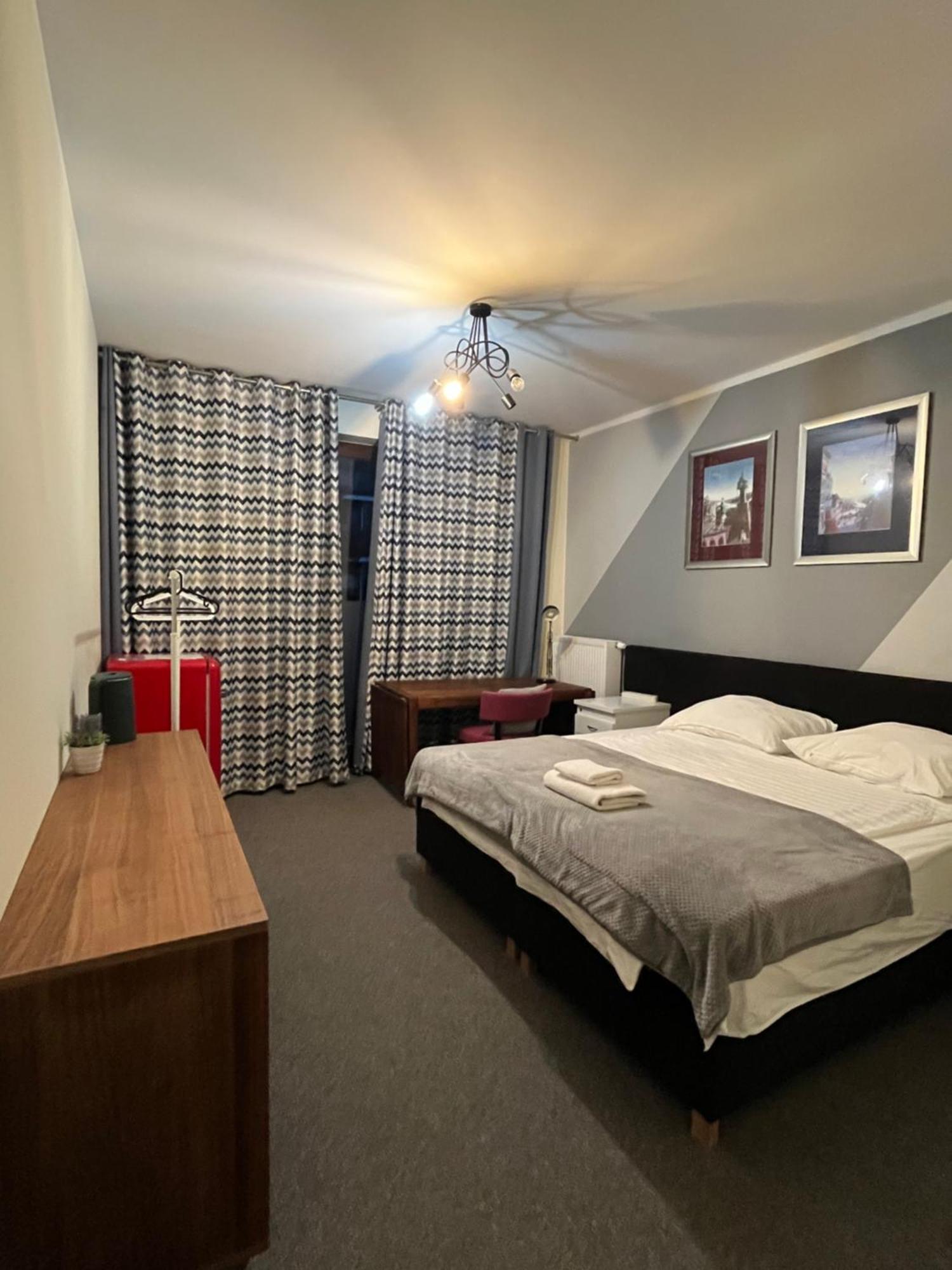 Airport Comfy Guest Home Warszawa Eksteriør bilde