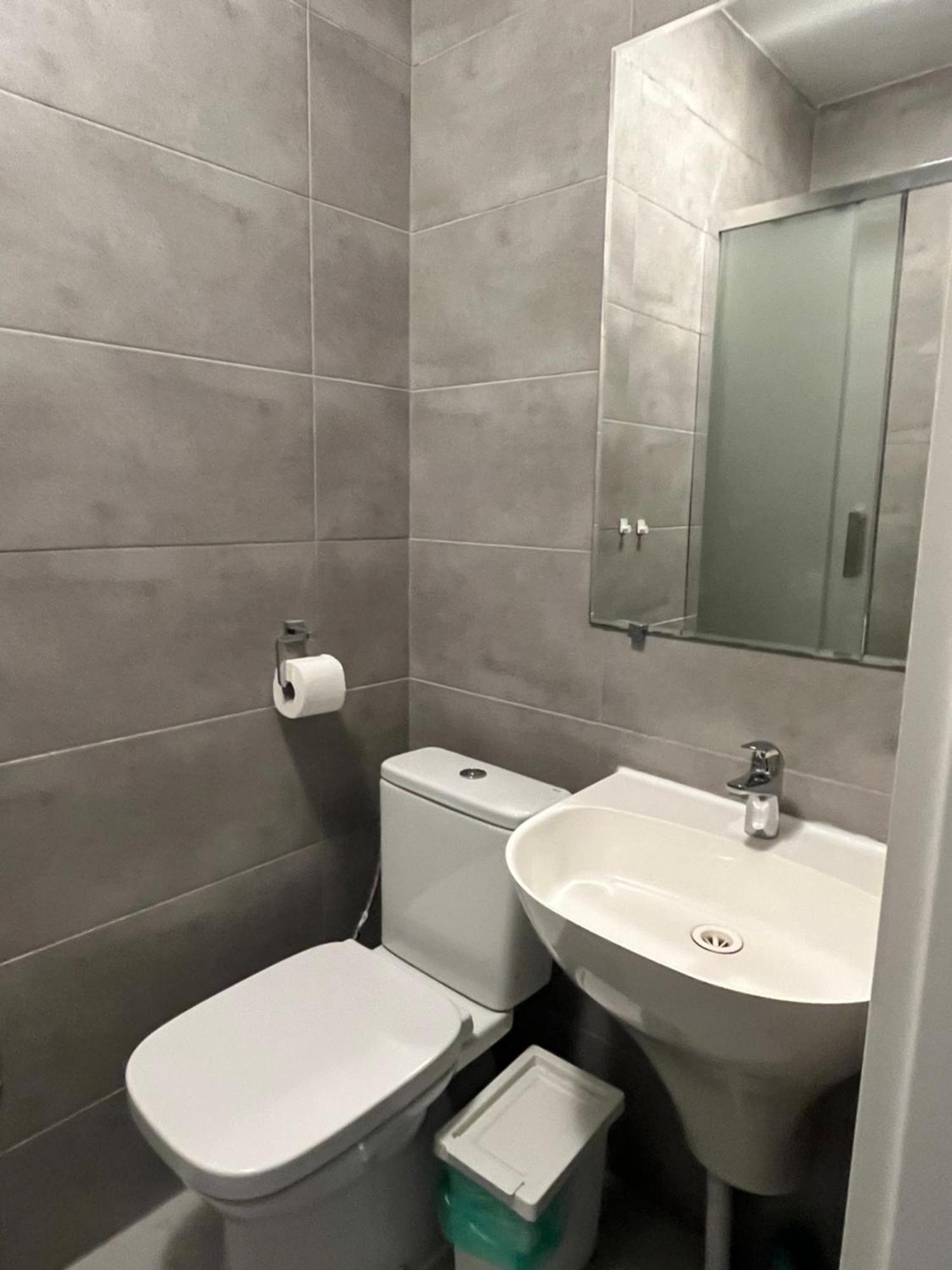 Airport Comfy Guest Home Warszawa Eksteriør bilde